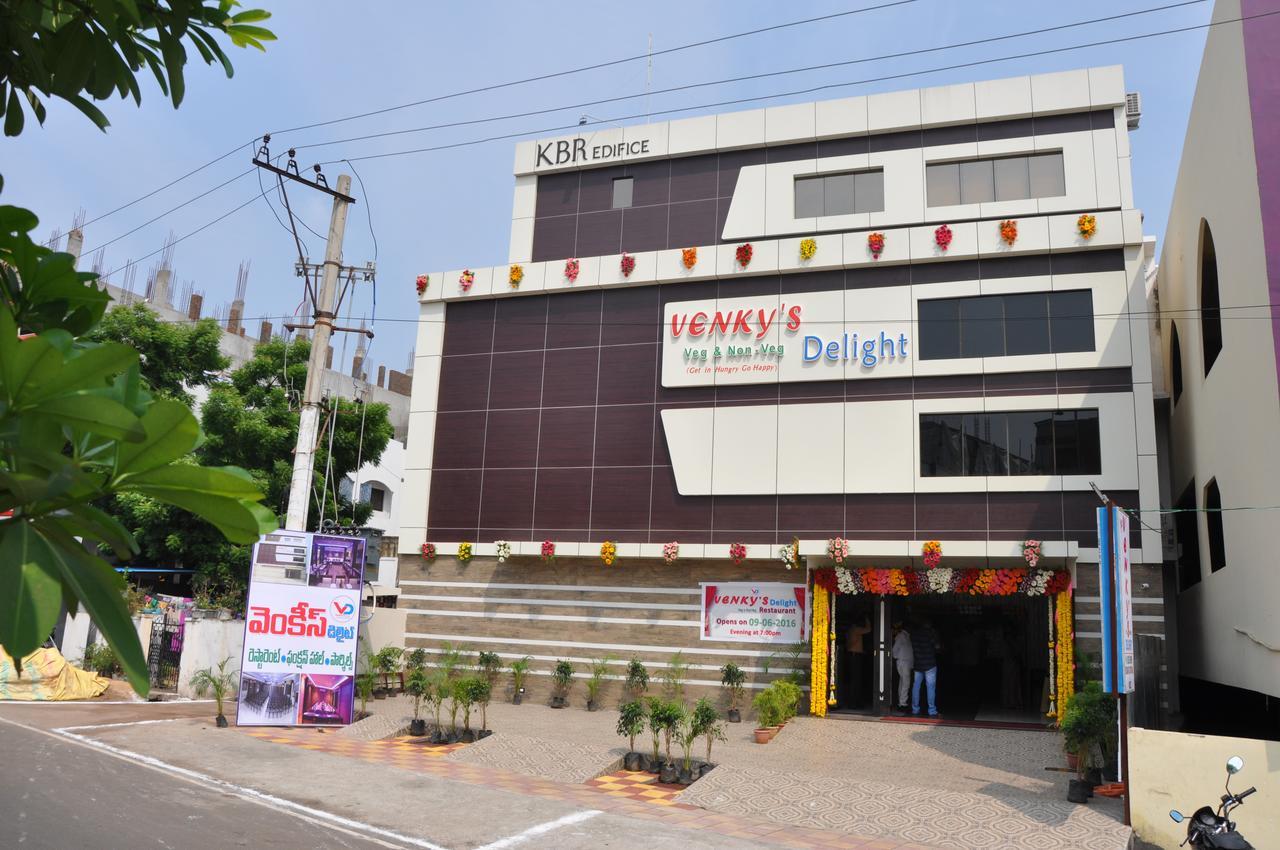 Venky'S Delight Hotell Rājahmundry Eksteriør bilde