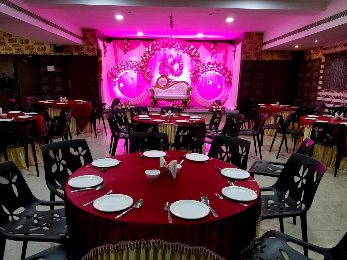 Venky'S Delight Hotell Rājahmundry Eksteriør bilde